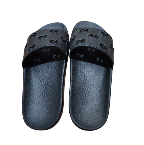 Gucci Women's Pursuit GG Slide Sandals - Picture 2 of 6